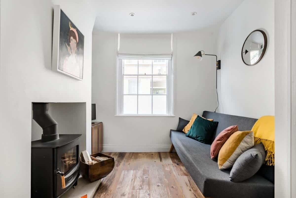 Central Georgian Townhouse With Free Parking Bath Esterno foto