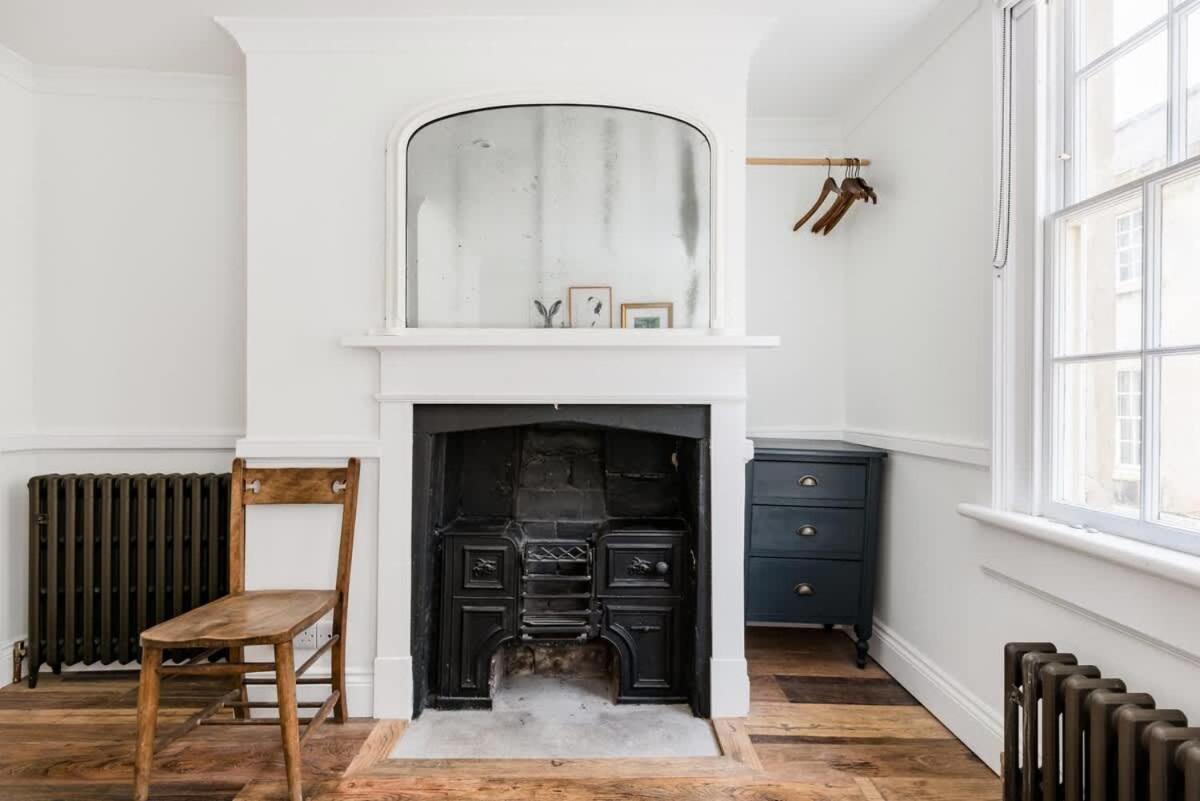 Central Georgian Townhouse With Free Parking Bath Esterno foto