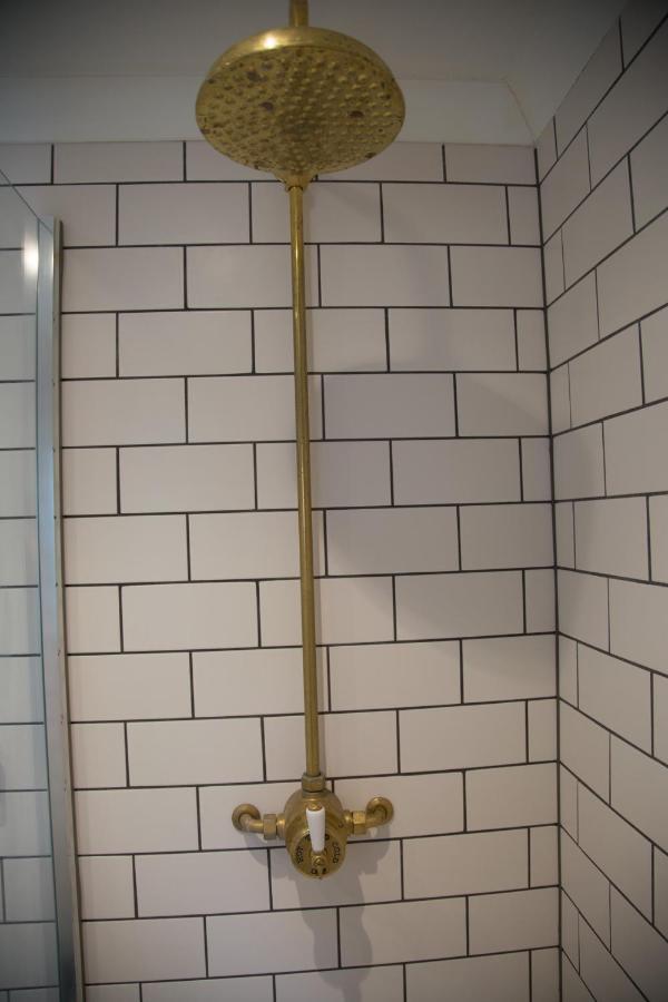 Central Georgian Townhouse With Free Parking Bath Esterno foto
