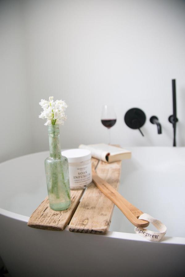 Central Georgian Townhouse With Free Parking Bath Esterno foto