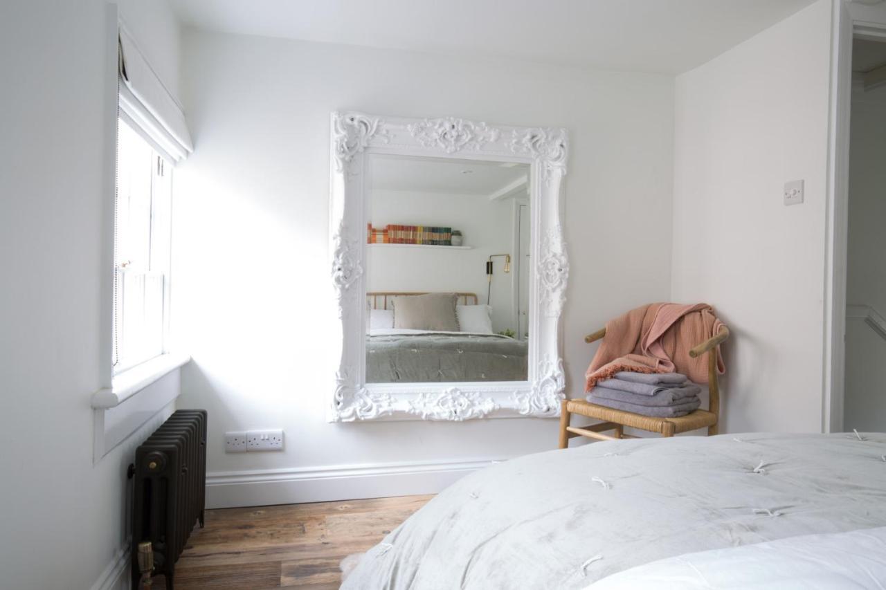 Central Georgian Townhouse With Free Parking Bath Esterno foto